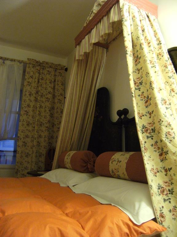 Elizabeth B&B Κάλιαρι Δωμάτιο φωτογραφία