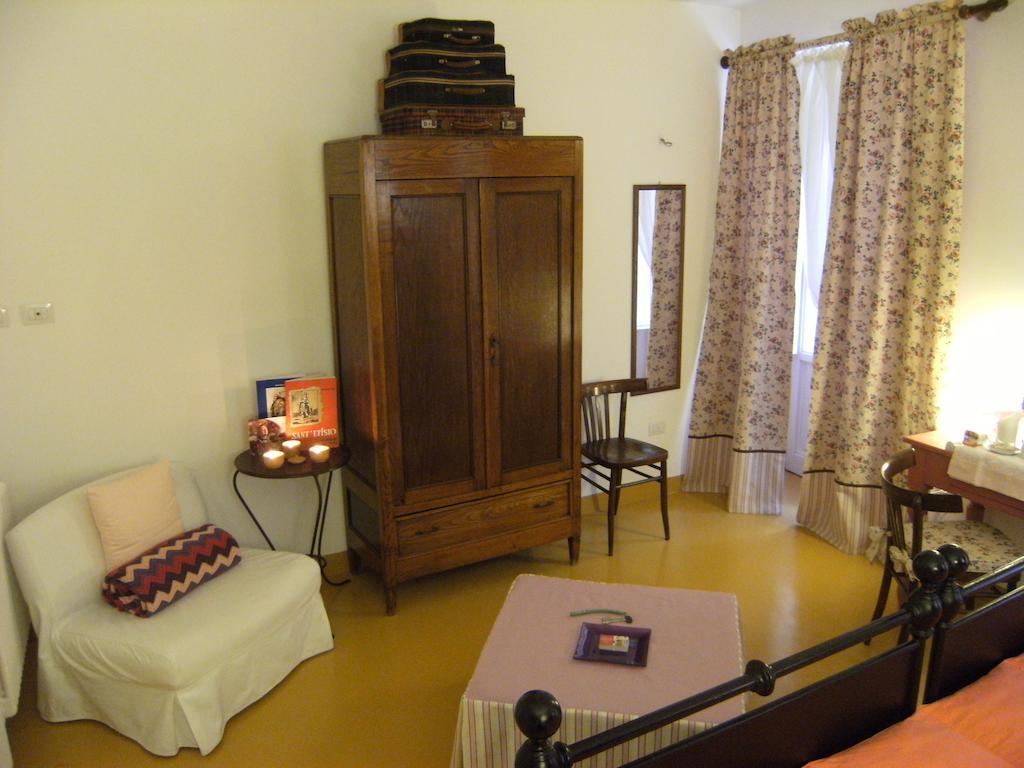 Elizabeth B&B Κάλιαρι Δωμάτιο φωτογραφία