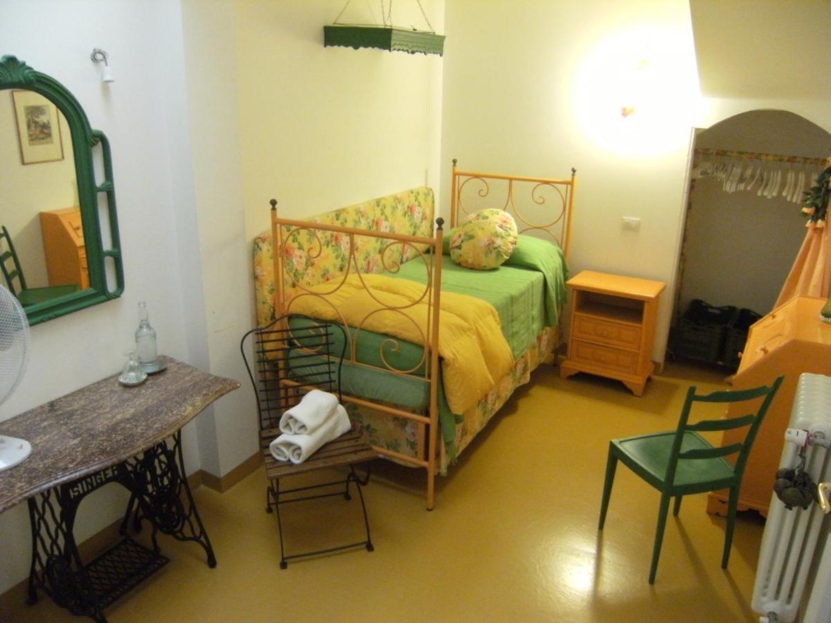 Elizabeth B&B Κάλιαρι Δωμάτιο φωτογραφία